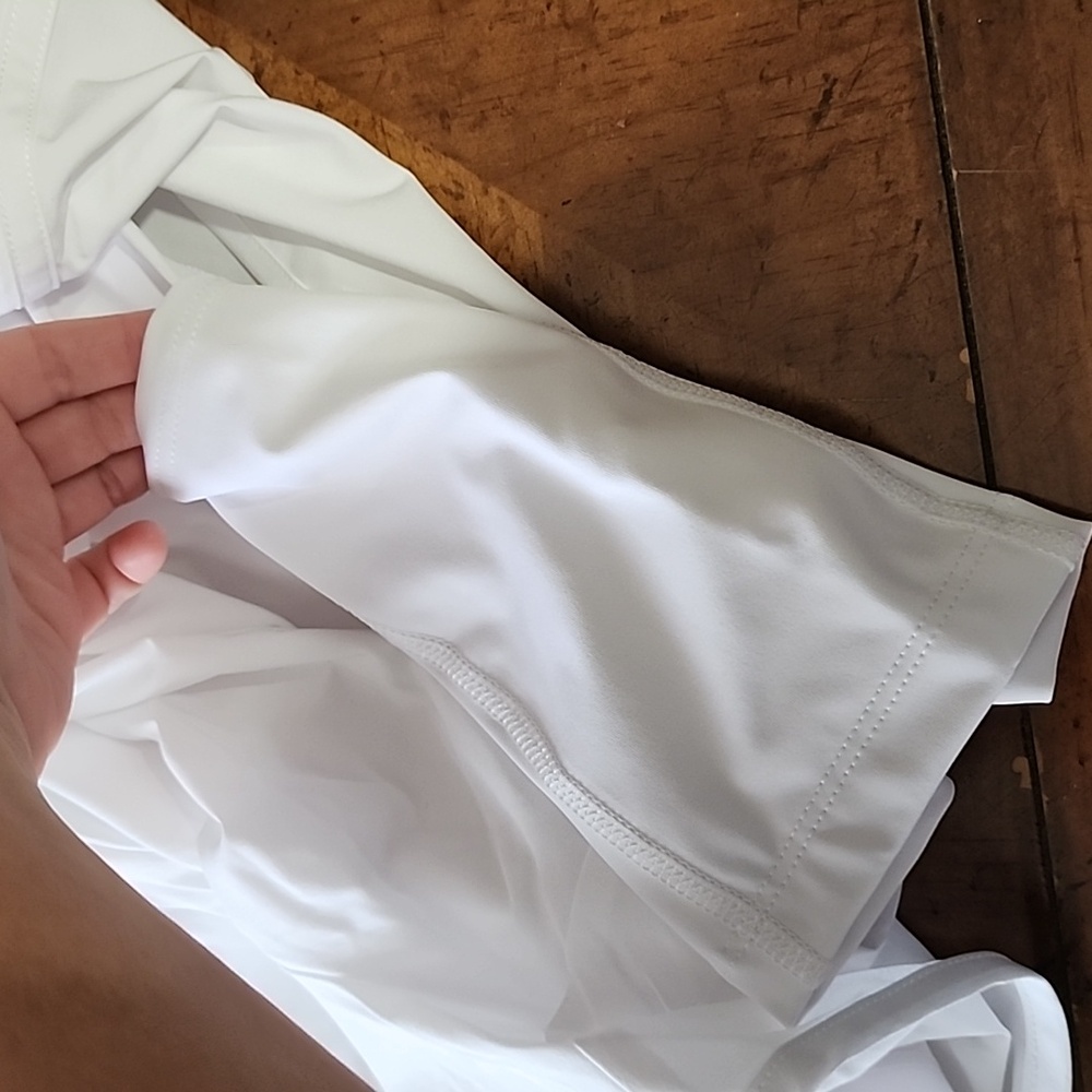 NWT Beyond Yoga White Athletic Shorts - Picture 3 of 6